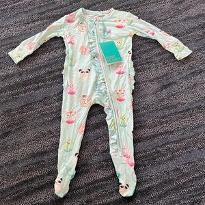 NEW posh peanut onesie 3-6months